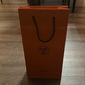 Hermes paper shopping bag - used